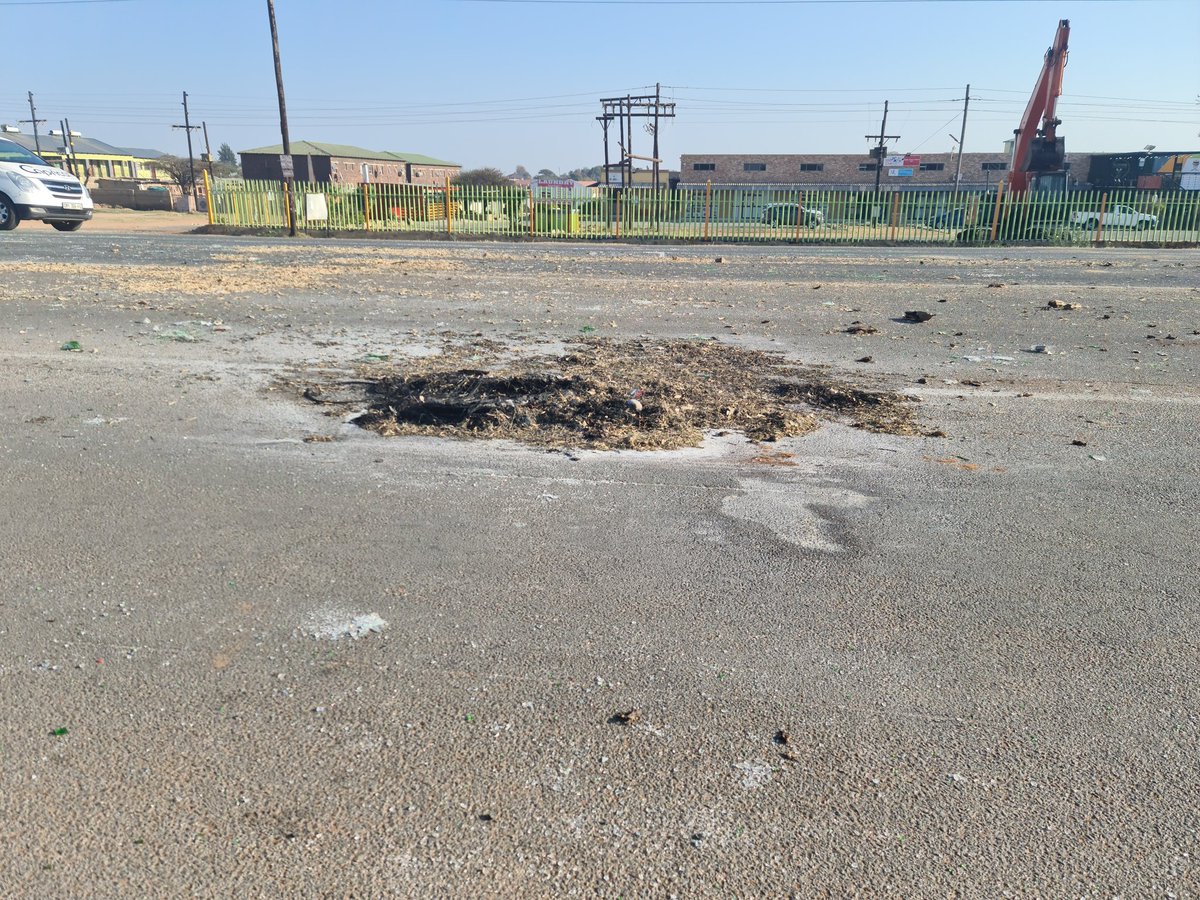 CapricornFMNews's tweet photo. #ULProtest The aftermath of the student protest at the University of Limpopo in Mankweng. TMM https://t.co/bSMDVb4cQC