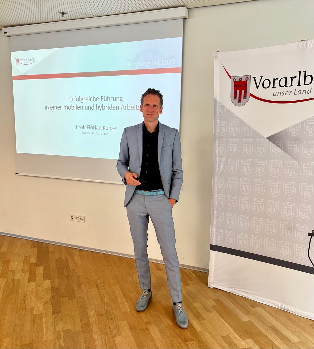 ProfKunze's tweet photo. Yesterday I was invited to present the latest finding of our #HomeofficeStudy @UniKonstanz with the Leadership Team of @unservorarlberg in Feldkirch. Inspired by @nils_weidmann, I took the opportunity and did this as a #BikeandTalk trip, cycling back through three countries https://t.co/BiqTdTkXoo