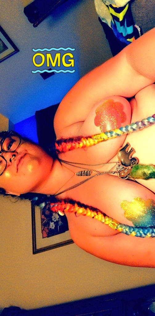 onlyfansloka's tweet photo. Bath tea time #live on #Twitch rn.
Cum wLoka? 😏😍😇

https://t.co/TdcBa0nJPC 

#LATENIGHTSWLOKA #CHEFLOKA #streamers #onlyfans #goddess 

@2FlyKai https://t.co/7lsNE8Jdo8