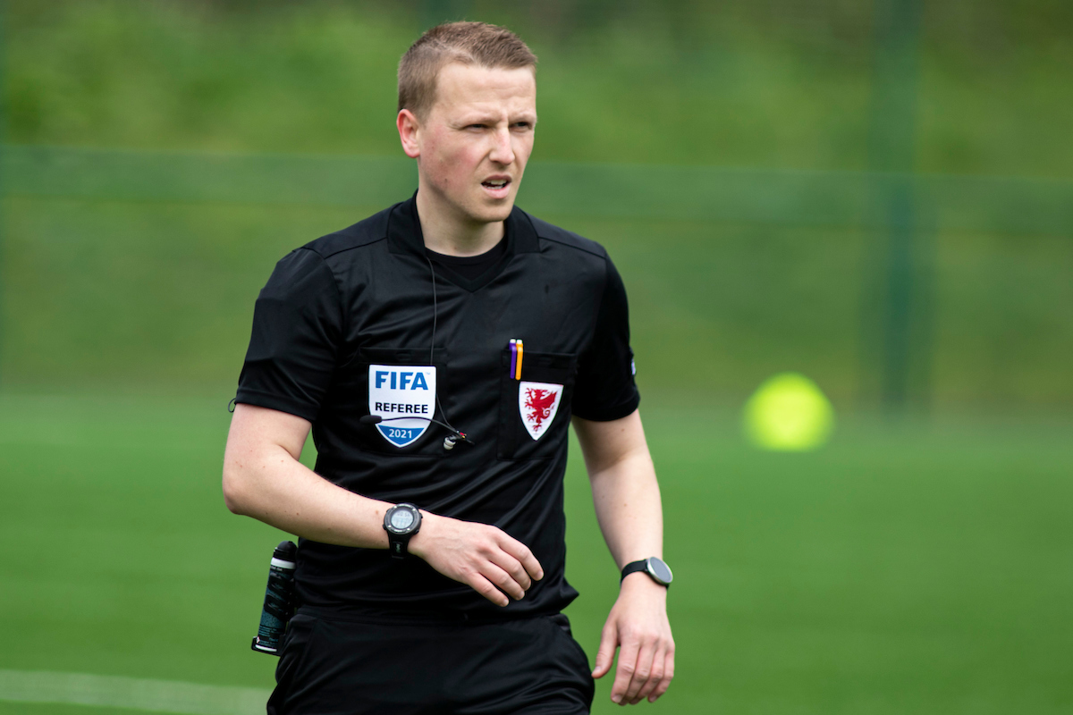 #JDCymruPremier referee, Iwan Griffith will be in charge of the #UECL match between Žalgiris vs Basel in Vilnius this evening. 

He will be joined by assistants Daniel Beckett, Jonathon Bryant and fourth official Bryn Markham-Jones. 

💻 Check out becomearef.wales