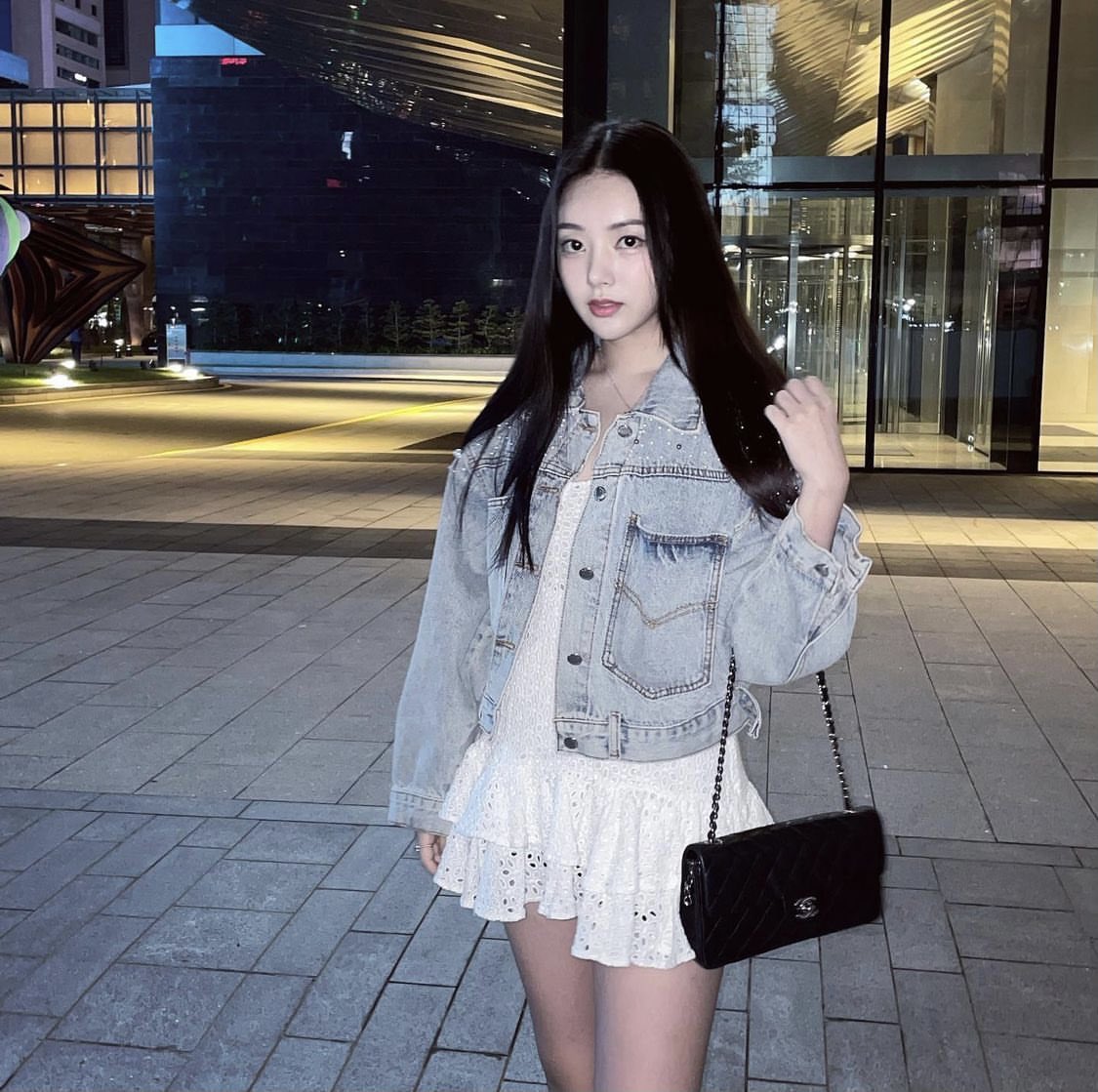 leeruby0030's tweet photo. rubyfnql Instagram update
Ulzzang Ruby is back๐ญ So pretty
#์ด๋ฃจ๋น #LeeRuBy https://t.co/ihxFic8r18