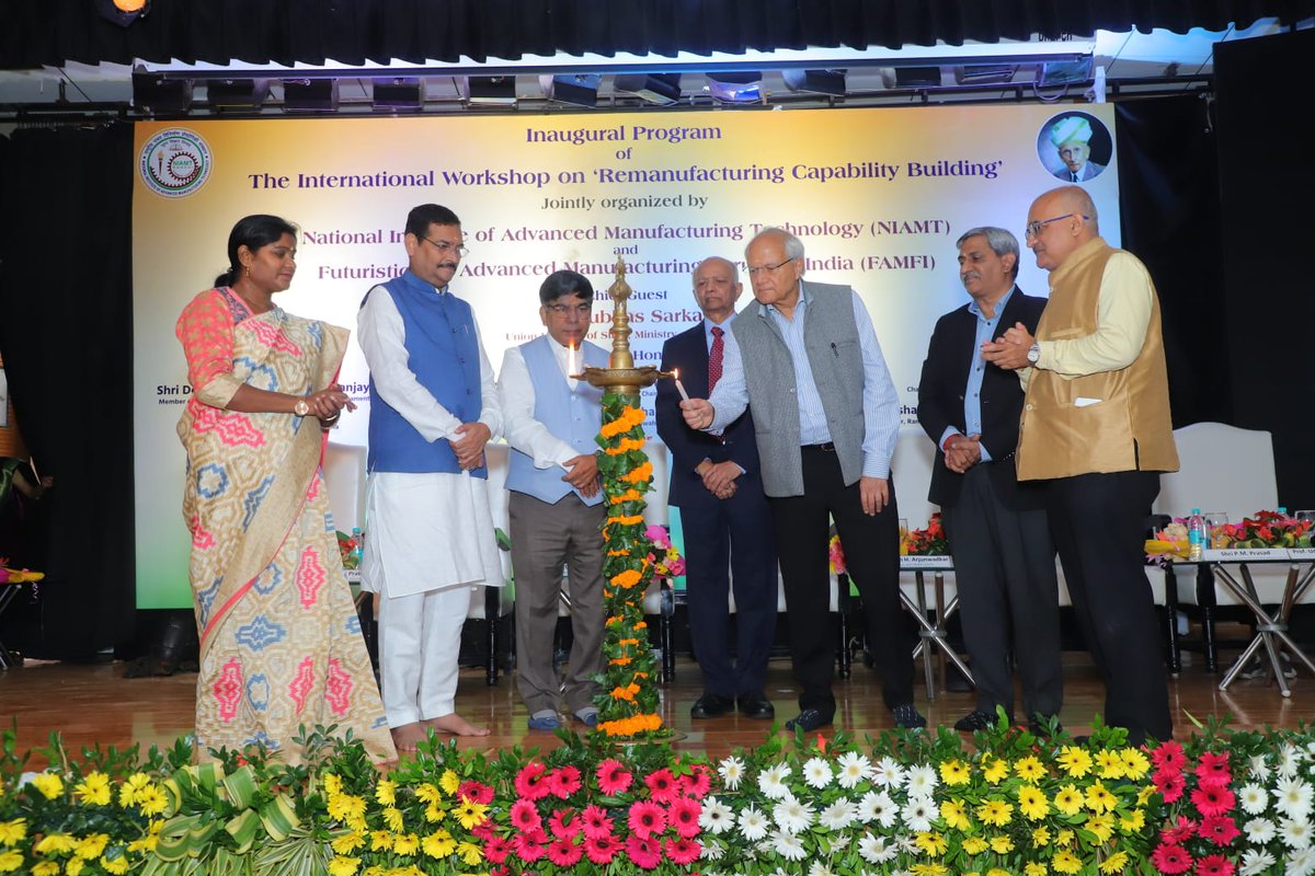 niamt_ranchi's tweet photo. Honorable Union Minister, MoE @Drsubhassarkar along with other Guest of Honour @dprakashbjp @AjaiChowdhry @RealPMPrasad1 
@Ashalakra79 @navinjaiswal4, Shri S.H. Arjunwadkar, Prof Dixit inaugurating international workshop on "Remanufacturing Capability Building" 
@EduMinOfIndia https://t.co/9sLcgrj4vc