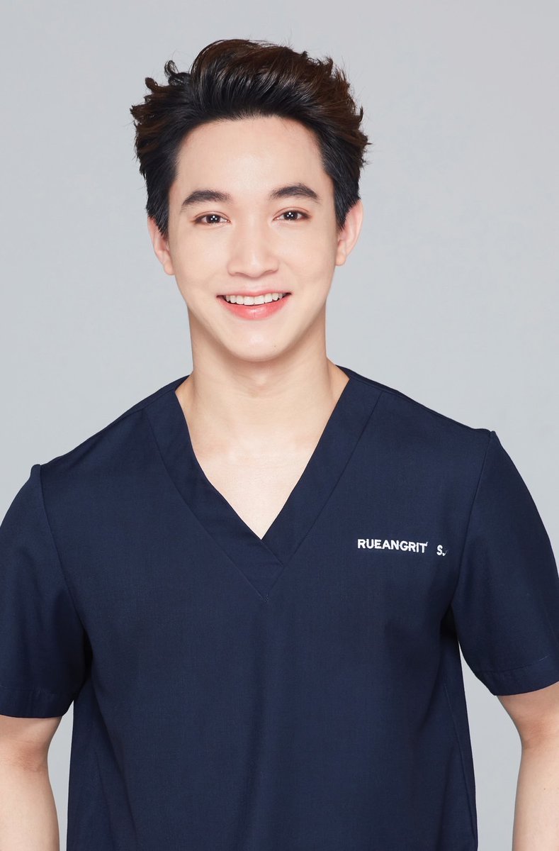 Ting_ThinkThing's tweet photo. หมอริท-เรืองฤทธิ์ @MhorRitz ทุ่มงบ 100 ล้าน ต่อยอดธุรกิจคลินิกเสริมความงาม! เตรียมเปิดตัว THE RITZ CLINIC สาขาใหม่เซ็นทรัลพระราม 2​ จัดงาน Grand Opening ยิ่งใหญ่​ พร้อม Exclusive Concert จาก #NONTTANONT #GUNNAPAT #djeaky 23 ก.ย. - 2 ต.ค.นี้

#ritz_rueangritz https://t.co/Lo05ZEop5a
