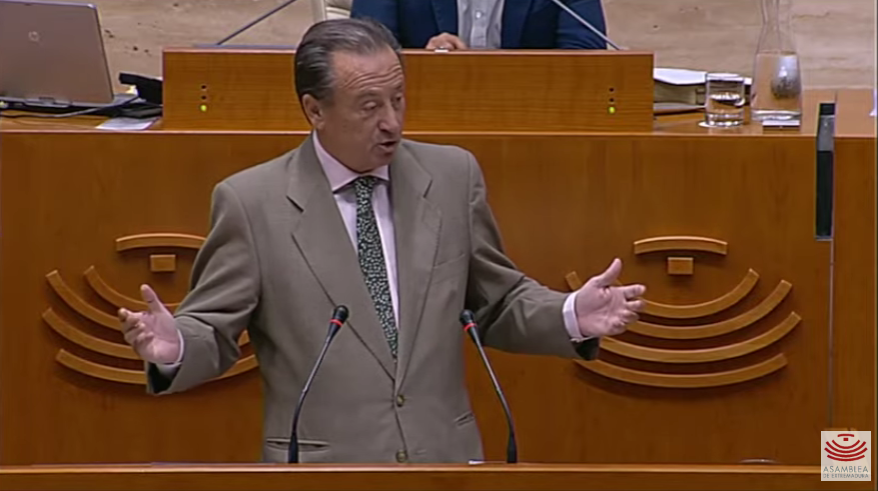 Interviene diputado <a href="/BaselgaFernando/">fernando baselga</a> en el turno de fijación de posiciones por el <a href="/GpoParlCsExt/">Grupo Parlamentario Ciudadanos Extremadura</a>