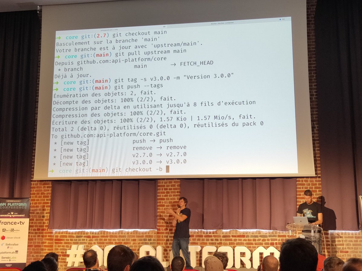 Jessy_Lenne's tweet photo. #APIPlatformCon v3 released live https://t.co/hDVufPX9Wu