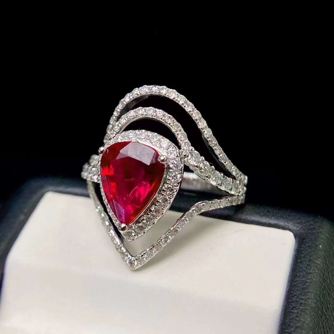 Lisa13140068326's tweet photo. Like this ring so much!🥰💍😍😘💎
#diamondshop #ring #labgrown #sustainablefashion #ethicaljewelry #jewelry #Diamond #Earrings #Lab #Grown #Diamonds #fashion #lifestyle #labgrowndiamonds #diamondjewelry https://t.co/dpGOvfqWqt