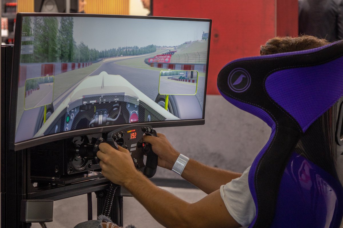 We are up and running for Day 3 of the Automechanika Frankfurt, Come and see us on the Lucas Oil Stand Hall 9.1 Stand B90
#frankfurt #amf22 #automechanika #us #Lucasoil #racing #simulation #esports #racingsim #simracing #oil #gaming #pcgaming #epsort
