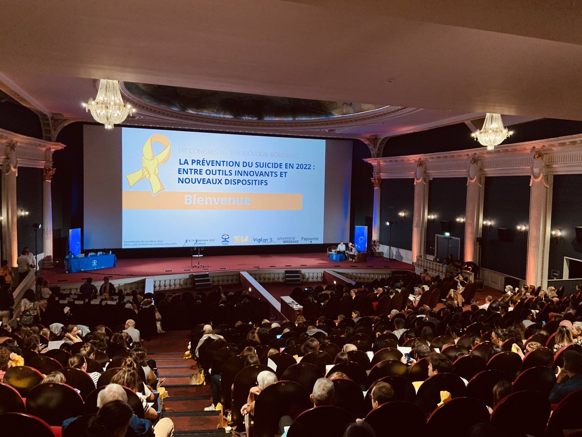 ch_perrens's tweet photo. Ouverture du 1er congrès de Suicidologie organisé par le @ch_perrens au CGR Le Français de @Bordeaux. Salle comble pour ces 2 jours de conférences et d’interventions sur le thème de la prévention du #suicide en 2022 : entre outils innovants et nouveaux dispositifs. https://t.co/DqPf7dHUFC