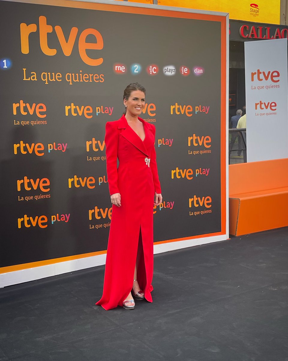 Presentación nueva temporada <a href="/rtve/">RTVE</a>
#rtve #laquequieres #canal24horas 

👗 <a href="/Inmaculada_G/">Inmaculada Garcia</a> ❤️
