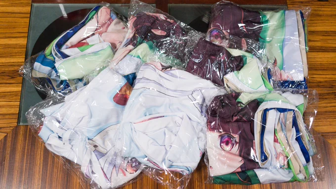 Dakimakura Collab With Yume Reality Is Done ~We Will Ship It Next Week After Limited Post Card Arrived ^_^ 