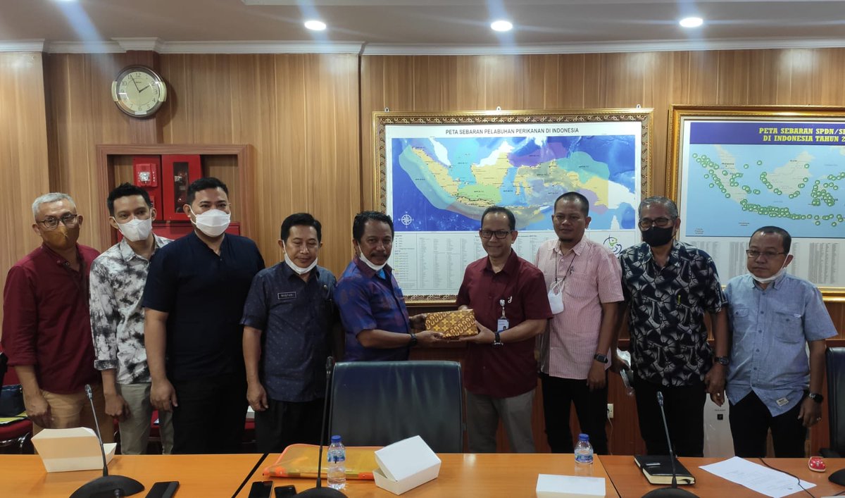 djpt_kkp's tweet photo. 15/9. Hai #SahabatBahari @InformasiPP telah menerima kunjungan audiensi dari Dinas Kelautan dan Perikanan bersama DPRD Komisi II Kabupaten Wajo. Apa saja yang dibahas? yuk, simak tweet selanjutnya! https://t.co/mmdYM8UQFJ