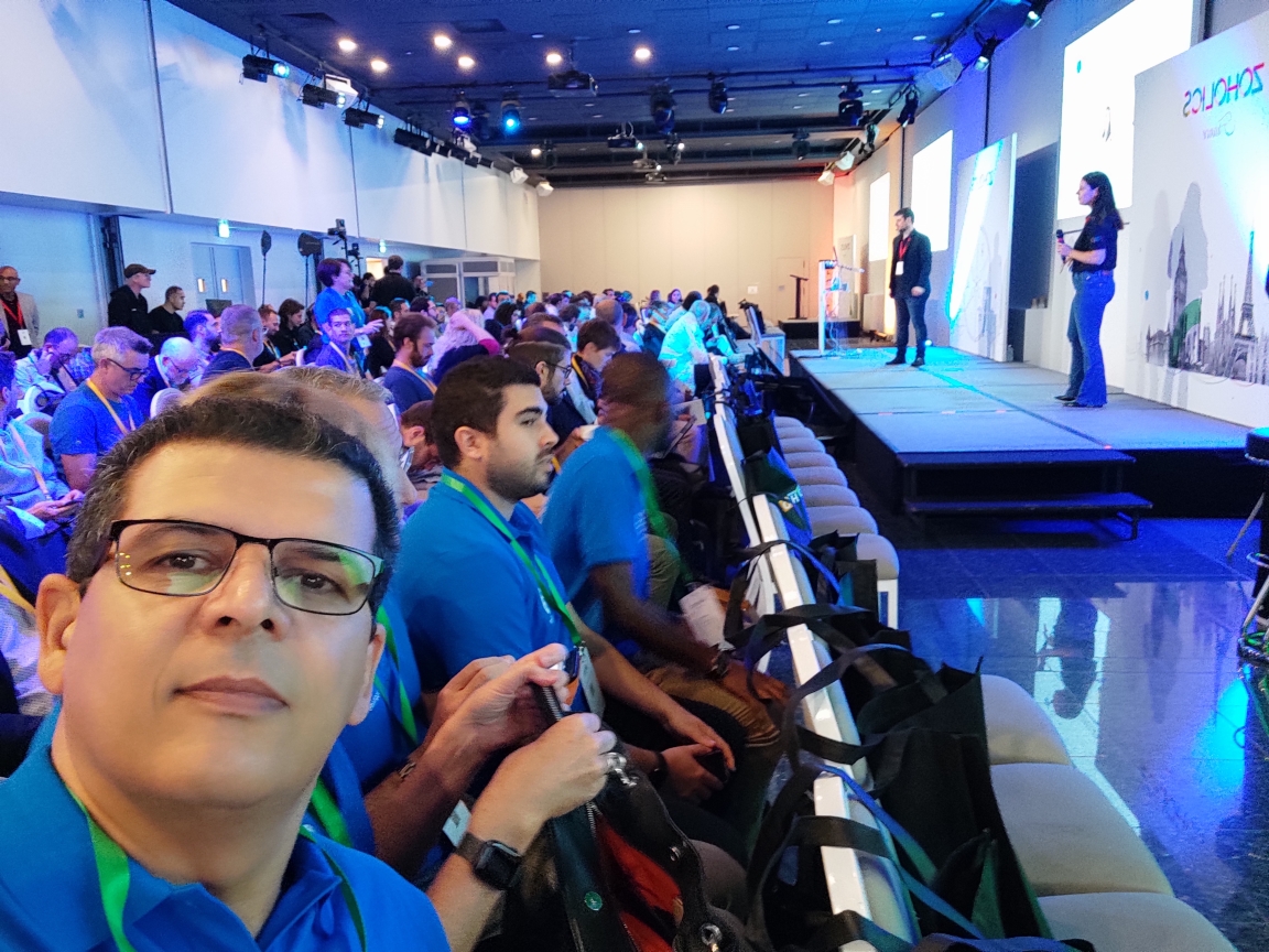 ZSphere_France's tweet photo. Les équipes de @ZSphere_France sont bien arrivées au #zoholics2022 de #zohofrance et sont prêtes à répondre à toutes vos questions ! Ne ratez pas les interventions de nos clients et nos équipes sur des sujets clefs et passionnants https://t.co/0WvxZL0TnW