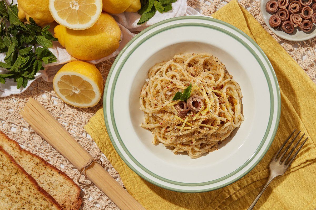 Scopri anche tu la box #Quomi in edizione limitata dedicata a #Procida, #CapitaledellaCultura2022!
Gusta a casa i sapori unici della cucina procidana, con due ricette di alta qualità create in collaborazione con #Voiello.
▶ Scopri e ordina su bit.ly/quomi-box-proc…
#mealkits