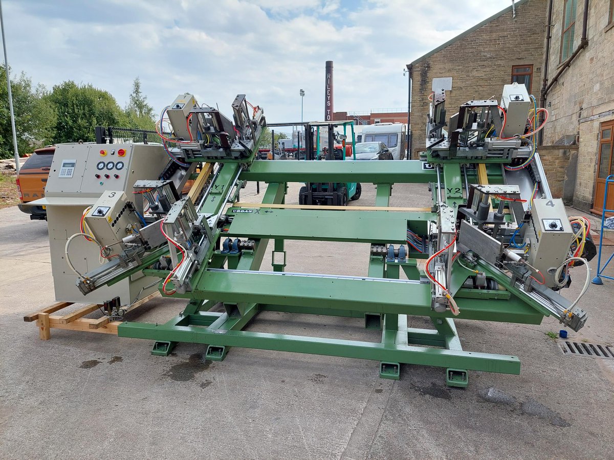 KallKwikNews's tweet photo. FOR SALE: Urban AKS1400 Quad Welder

Vertical 4 Head Welding Machine for welding of vinyl profile.

For more information,  get in touch with us on 0161 486 1911 https://t.co/iZSqrhg3U1
