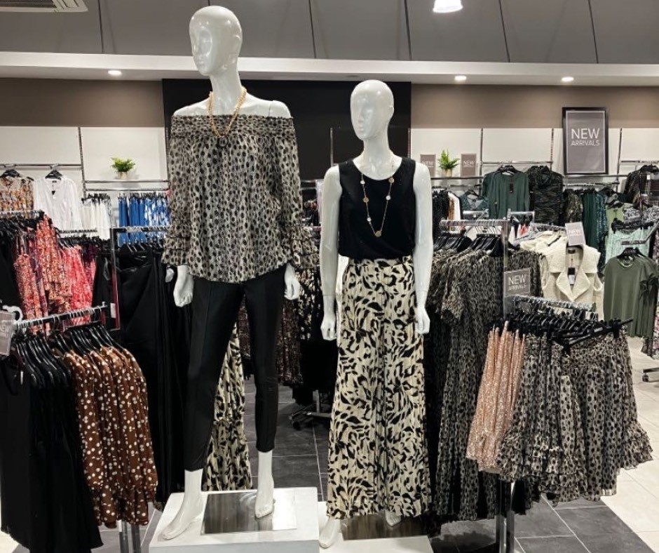 affinitystaffs's tweet image. Have you seen the new arrivals at Klass?? 

Dress to impress with a new selection of clothing that's guaranteed to turn heads! 

Visit our website today! &amp;gt;&amp;gt; affinitystaffordshire.com 

#AffinityStaffordshire #AffinityStaffs #AffinityOutlets #Klass #Fashion #NewArrivals