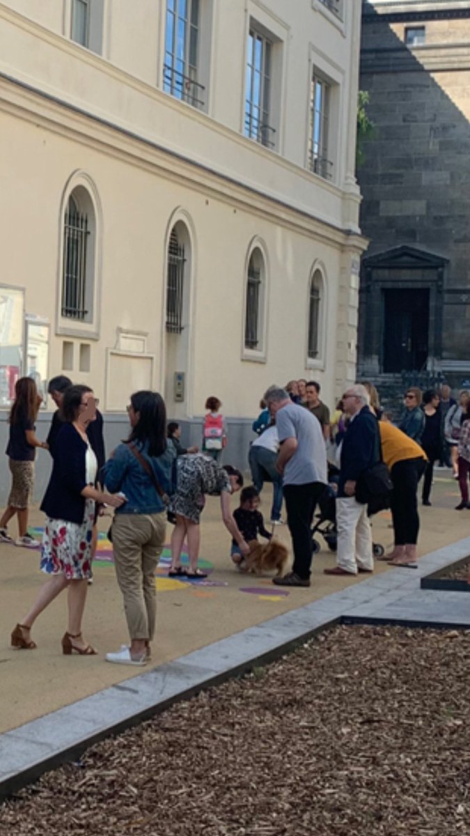 la vraie julie tweet media