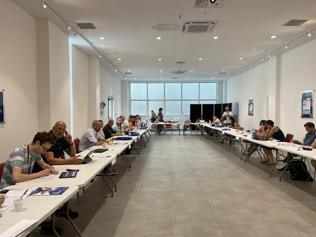 PoVE Water - a European Platform of Vocational Education in the water sector -2nd day focus on #internationalmobility and #learning materials- session taking the #elearningplatform developed in the pilot #water #CoVE  <a href="/PieterAguna/">Pieter Hoekstra</a>  <a href="/wijzijnkatapult/">Wij zijn Katapult</a> <a href="/CIVWater/">CIV Water</a> <a href="/FrieslandColl/">Friesland College</a>