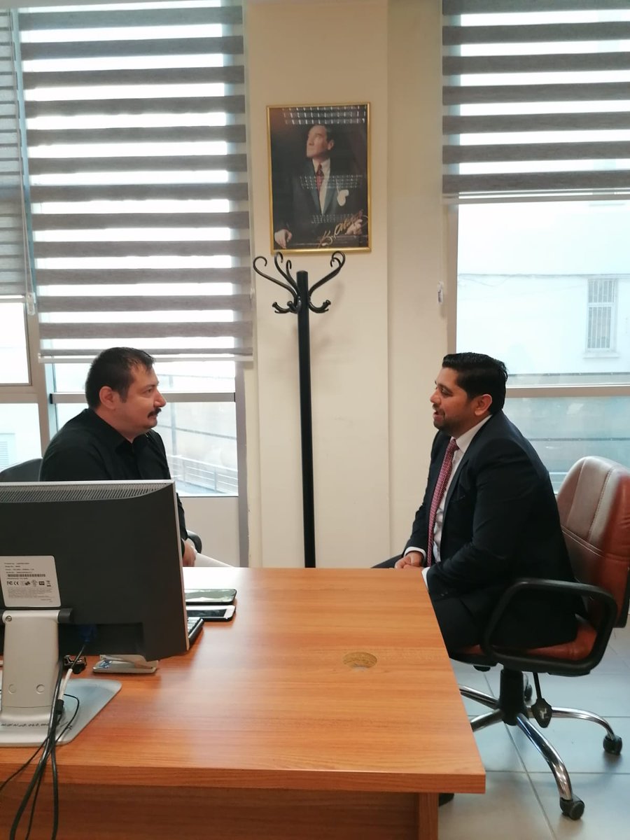 İş yerine gelip beni ziyaret eden  Sayın Aile Sosyal İl Müdürü Ender Yakın'a çok teşekkür ederim sizleri tanımaktan onur duydum ayaklarınıza sağlık Sayın Müdürüm.