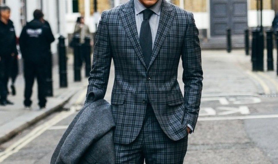 بعض الأشخاص يدفعون المال لتجميل أشكالهم . .
ويعجزون عن تجميل أخلاقهم رغم أنها مجاناً❤