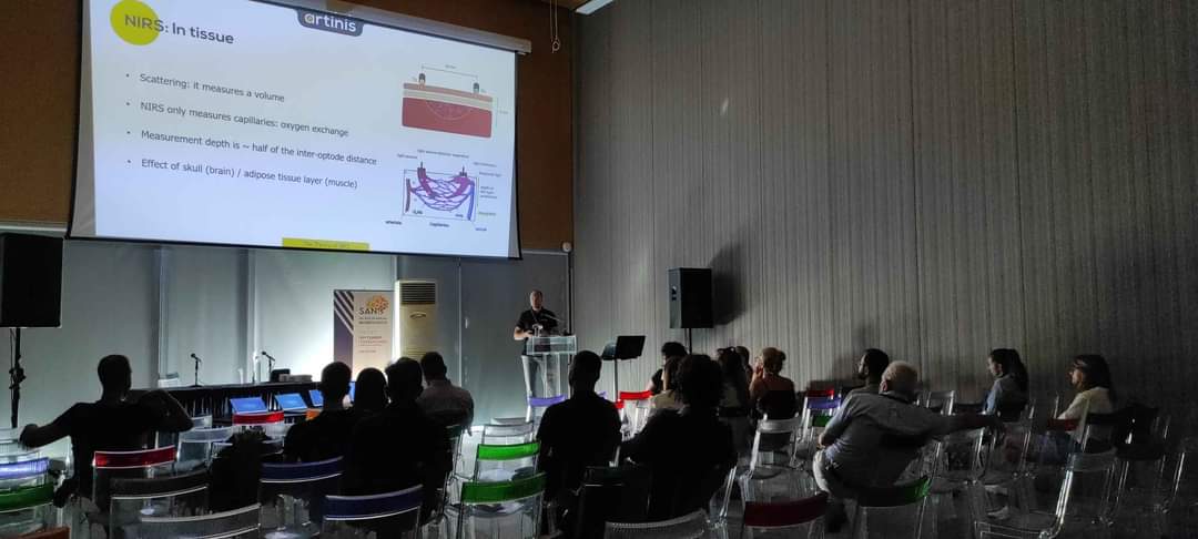 _SAN2022's tweet photo. #SAN2022 Has Just Started!

Here some 📷 from the #fNIRS Workshop!

👤Parivash Pourabbasi, MSc. Biomedical Engineering &amp; - Application Specialist at @Artinis_MS
👤Bauke Wiersma, MSc. Human Movement Science, Application Specialist at @Artinis_MS https://t.co/FUIorghYGf