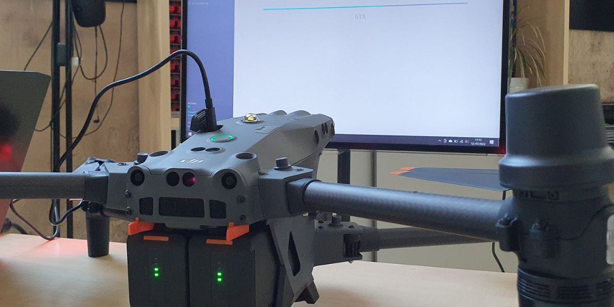 Continuamos la semana poniendo a punto nuestros equipos 👨‍🔧👨‍🔧

En este caso toca calibrar nuestro Matrice 30T de <a href="/DJIEnterprise/">DJI Enterprise</a> y dejarlo listo para sus próximos trabajos

#DJI #Matrice #M30T #dron #drones #Inspecciones #Industria #Termografía