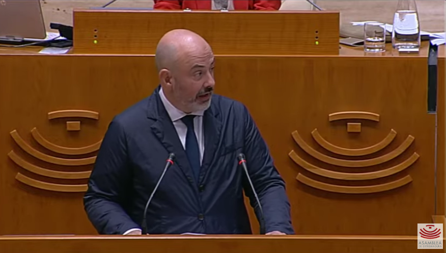 Interviene diputado <a href="/Cs_JMCasares/">Jose Maria Casares</a> en el turno de fijación de posiciones por el <a href="/GpoParlCsExt/">Grupo Parlamentario Ciudadanos Extremadura</a>