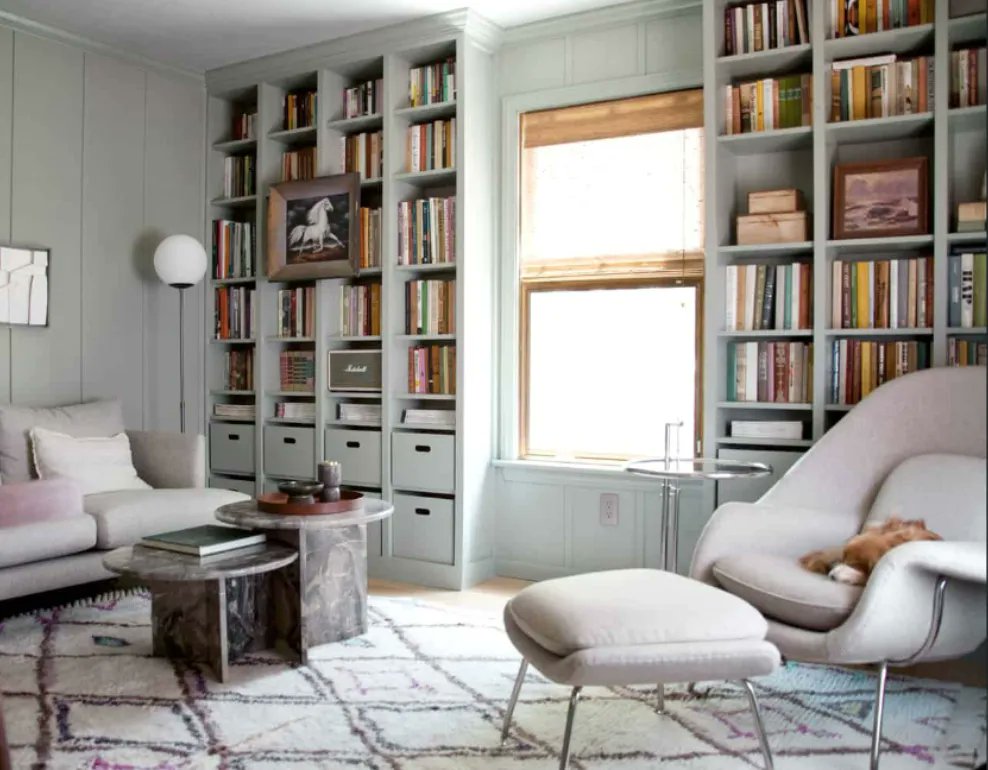 Eliteintslondon's tweet photo. If you're looking to transform a room in your home, consider using a #BuiltInBookcase. Despite looking complicated, #BuiltInBookshelves only have a few components to them, so they are great #DIYStorage. Get inspired in 17 DIY Built In Bookcases @ https://t.co/wApmNPLhPV https://t.co/byJsmwsehs
