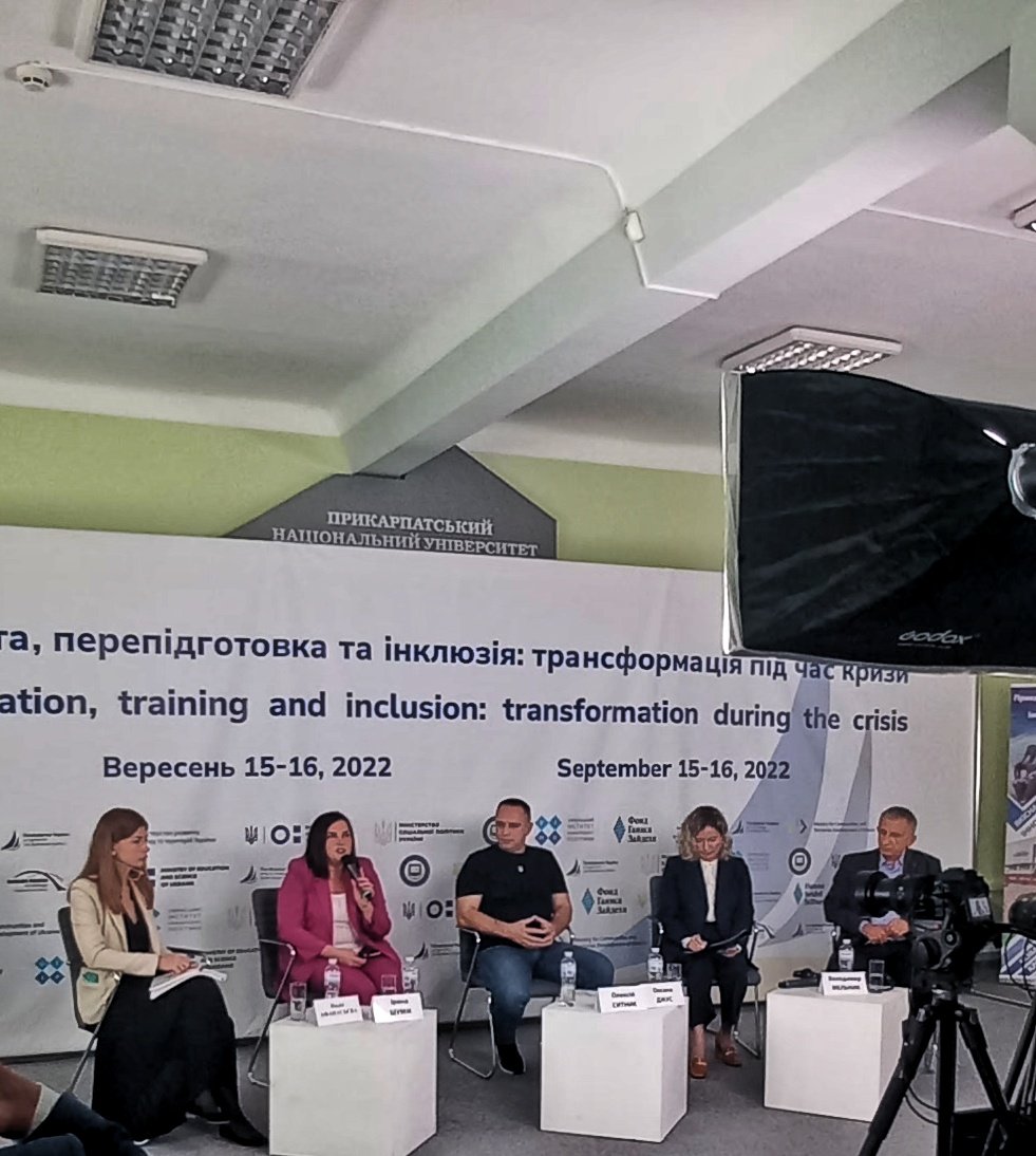 📍 Our first panel discussion on transformation of vocational education during the war has started! 

👉 Join: youtu.be/_d9oykm51qg