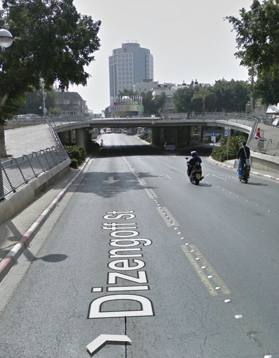 גוגל הודיעו שהם חוזרים לצלם בישראל עם הסטריט view ולעדכן את תמונות הרחוב שצולמו ב2012 (!), אז לפני שהפנינים האלה יעלמו יצאתי לשוטט בתל אביב של לפני עשור, לפני הרכבת הקלה וקרנבל התמ"א ->

כיכר דיזנגוף לפני הסלסלות פיקניק 🧺 שעוד היו שם רק פאנקיסטים 👨🏼‍🎤