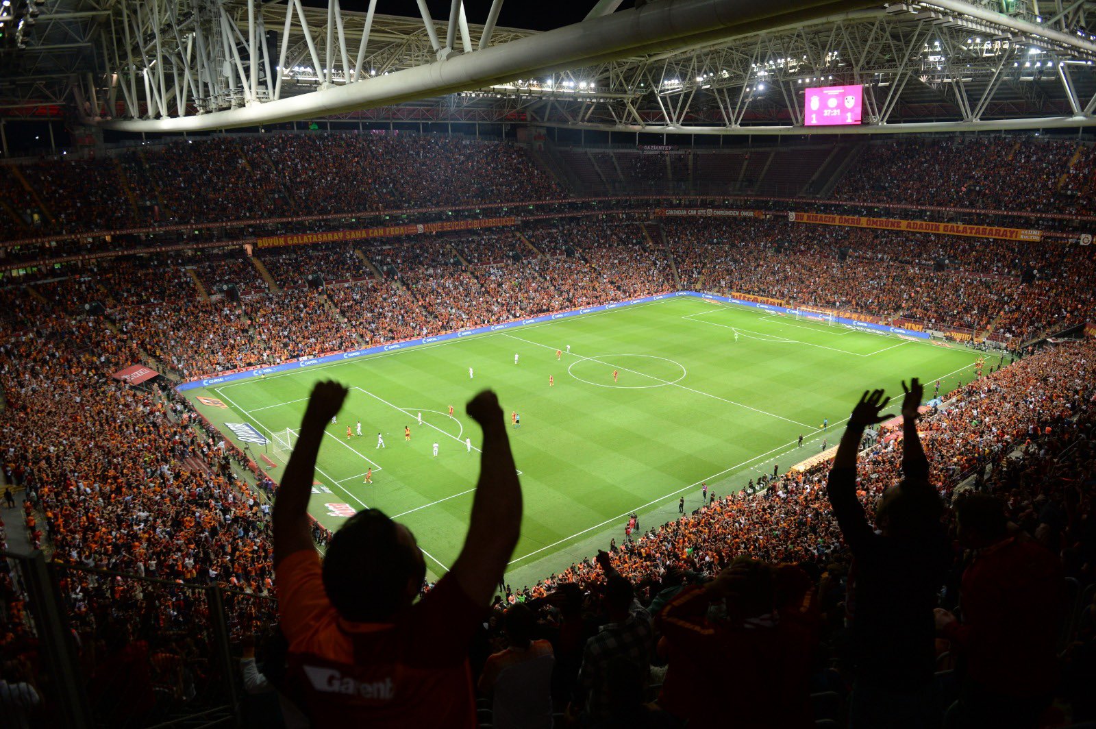 Galatasaray SK on X: 🦁 BÜYÜK GALATASARAY TARAFTARI! 🏟️ Yarın akşam Nef  Stadyumu'na gelemiyorsan kombineni kulübe devret! 💪 50.000 Aslan  takımımızla birlikte savaşalım! ℹ️ Tek maçlık kombine devir işlemi nasıl  yapılır? 👉