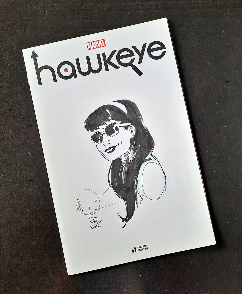He tardado una semana en darme cuenta pero... ¡Ya tengo mi blank cover número 100! Kate Bishop dibujada por @theramonperez en <a href="/comicaviles/">comicaviles</a>. El autor canadiense hizo dibujos increíbles durante todas las Jornadas, y también fue premiado en la ceremonia de clausura del sábado.