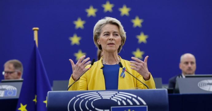 monocamerale's tweet photo. Ci sono moltissimi dossier caldi sulla scrivania di VDL, ma nel discorso sullo #SOTEU2022 avremmo voluto ascoltare anche qualche parola sugli esiti della Conferenza sul Futuro dell’Europa. L’UE, come l’Italia, ha bisogno di rafforzare la democraticità delle proprie Istituzioni. https://t.co/Ngxg2IZ6dm