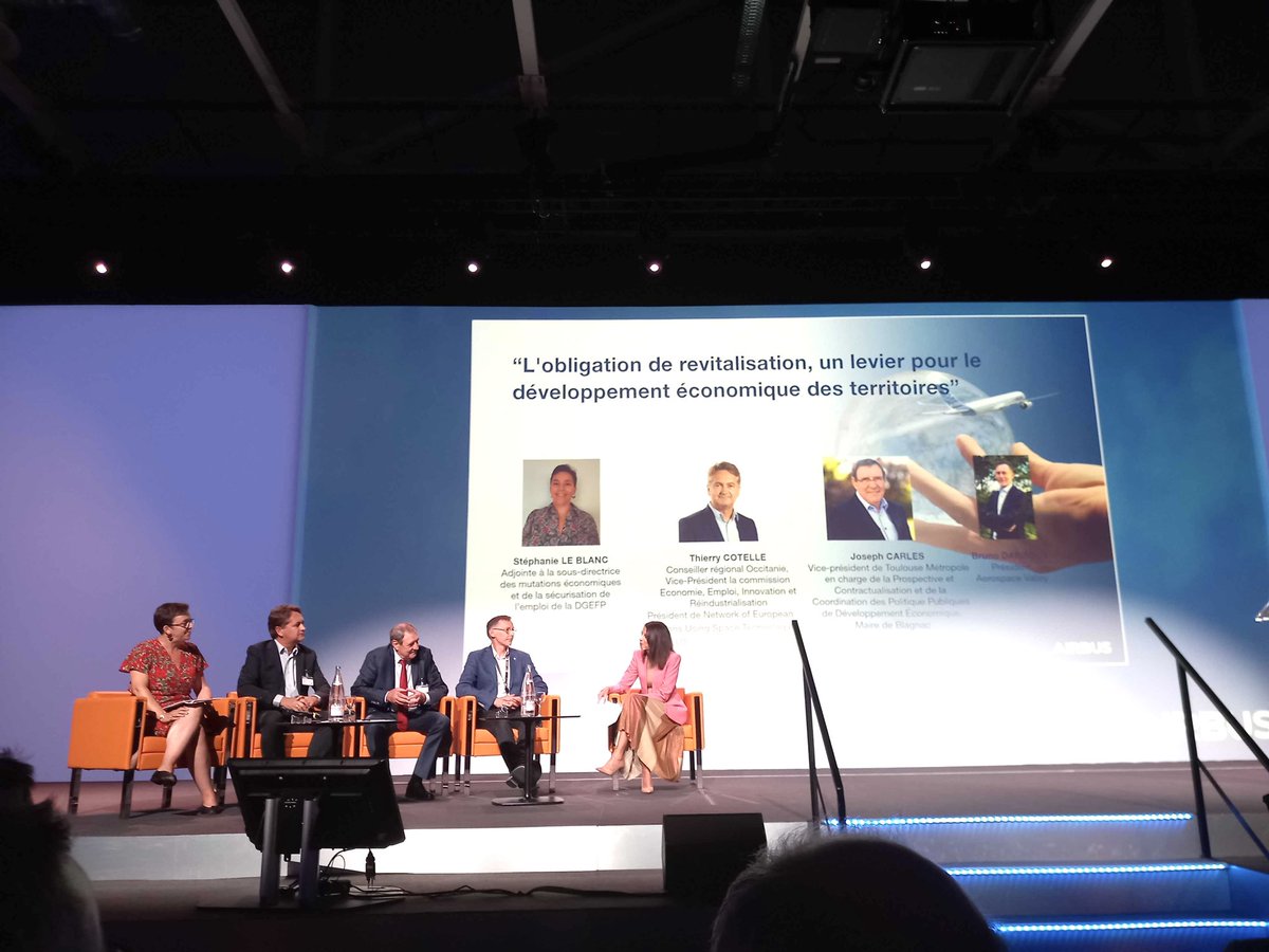 FrenchTech_Tlse's tweet photo. L'équipe @FrenchTech_Tlse est présente à l'anniversaire d' @Airbus développement. @BarilTh donne le bilan : 1500 entreprises accompagnées & 22M€ de prêts, au service des #startup et du tissu économique local. #innovation #AirBusDev https://t.co/C1yqw6aLd9