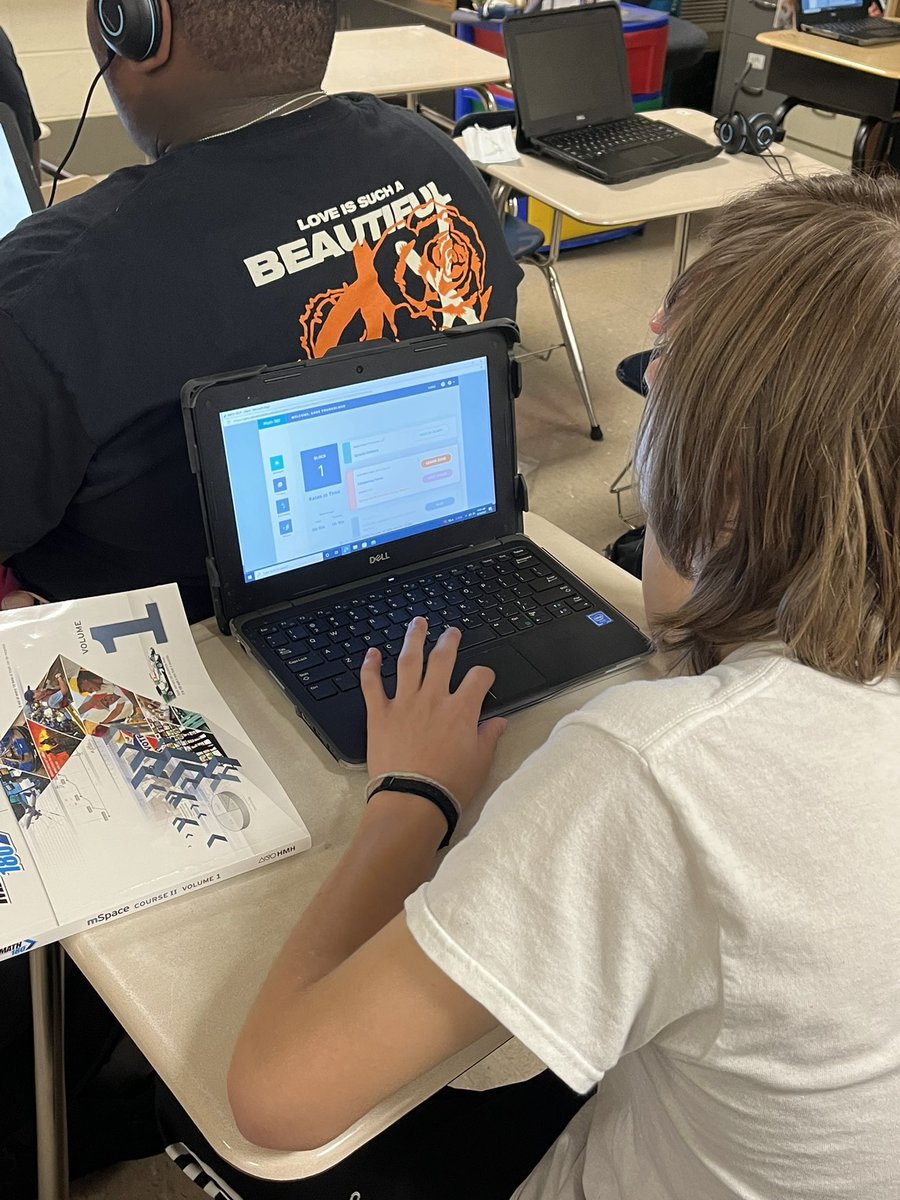 amyzagora's tweet photo. What a joy visiting #Math180 teacher
@ShauntaeKelly and SPED Coord @eliziretontoday @UnionCountyHig2! Ms. Kelly's students clearly trust and appreciate her, they will make huge gains this year! TY to awesome @HMHCo @Math_Solution Coach @kalissa128! @kscovel https://t.co/h7iy7Gq26l