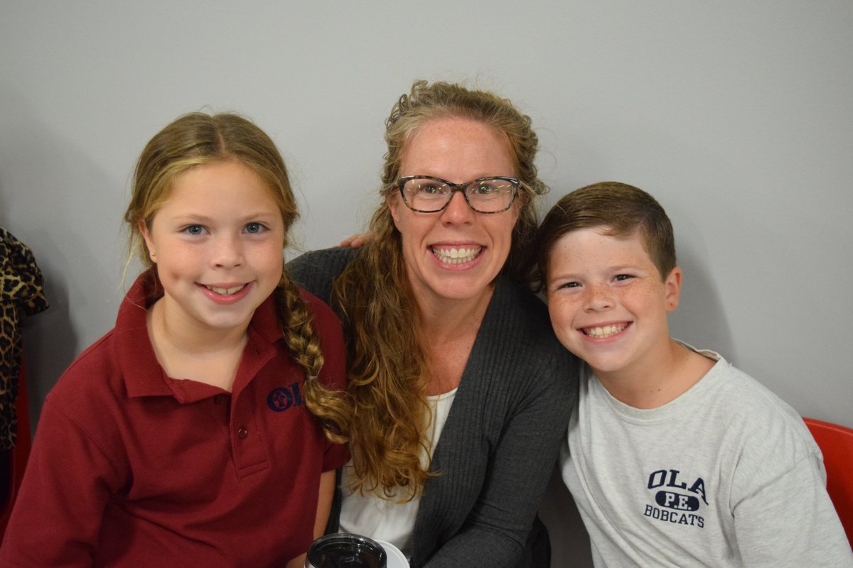 OLASchoolATL's tweet photo. Scenes from Muffins with Mom/Special Friend, Day 1. Many thanks to our wonderful volunteers for hosting this annual event filled with fun, coffee/juice, and muffins. https://t.co/hHme13yqP3
