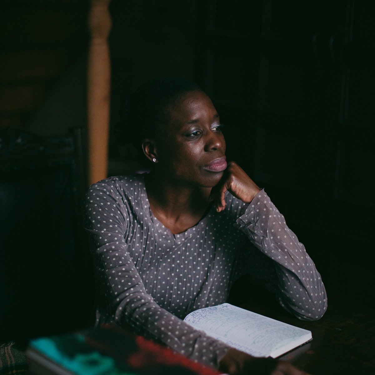 InkWellW's tweet photo. Working on your first book? Applications are open Ontario-wide for a paid mentorship opportunity with InkWell. Visit: https://t.co/AH86L6UJ0v. Check out this interview with past scholarship winner Fan Chaihemen for inspiration (https://t.co/fJOTXEfxfK)! https://t.co/afiYUp4D7Q