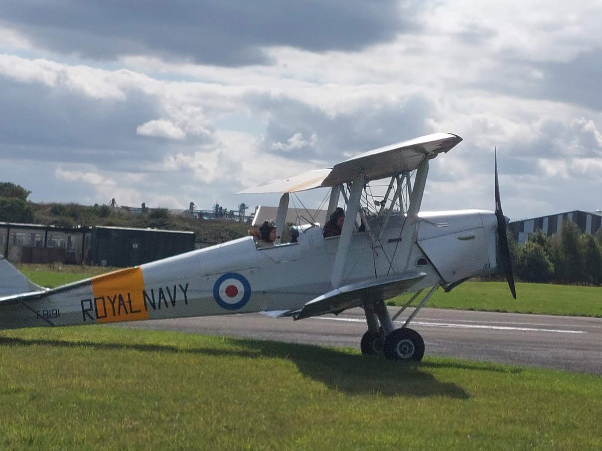 dragongirl94's tweet photo. Nice to be back in the #Tiger3
#vintage #biplane #opencockpit https://t.co/Bvk82VqeOL