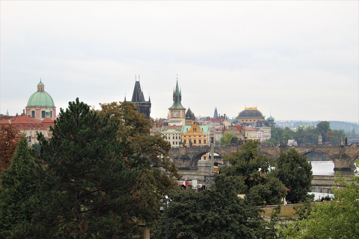 Puncoskka's tweet image. Z cyklu Praha je krásná. ❤️
#teleobjektiv #200mm #canonphotography