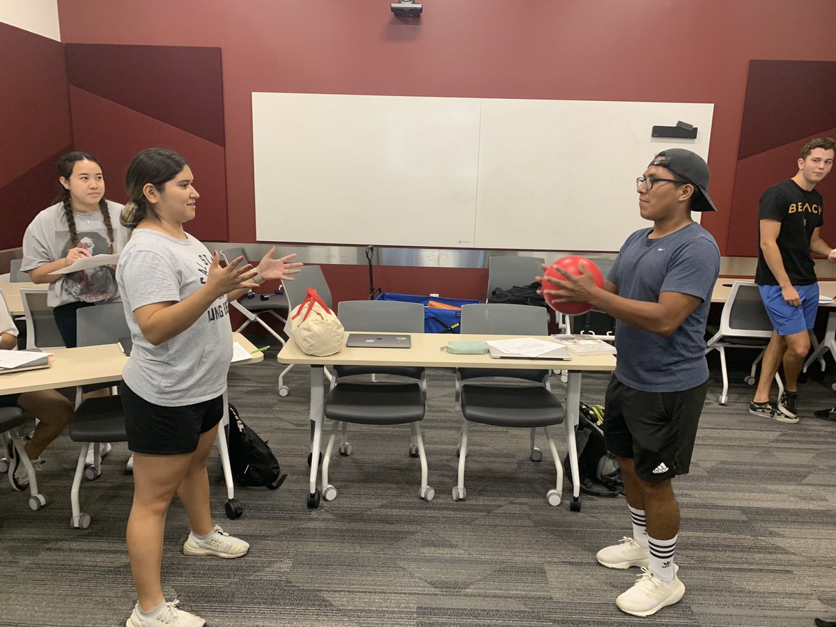 Dr_AmandaYoung's tweet photo. Shout out to @Dr_Lisa_ 💕 we started our assessment class with angel cards!! Then practiced preschool motor assessments 🤗 #GoBeachGoTeach @CSULB_APE https://t.co/HJiFNtX2Ke