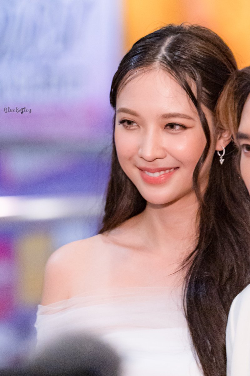 bluebosley's tweet photo. ยัง ยังไม่หมด อีกนาน
🤣🤣🤣🤣🤣🤣

@Janhae #JANHAE #ลิขิตรักชิงบัลลังก์ https://t.co/3dlGaGg4ts