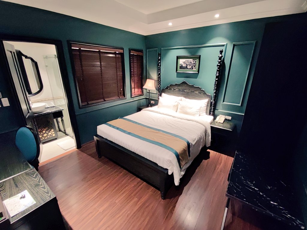 nonstopeurotrip's tweet photo. I'm staying at the #GrandCollection Hotel & Spa in #Hanoi #Vietnam this week 🏨🇻🇳 It's a very nice place, lovely staff, comfy beds and a central location in the Old Quarter of the city 🏙️ And all for just €24 a night, great value 👍🏻 #NonstopEurotrip #OnTour https://t.co/BYnTX8Mg3W