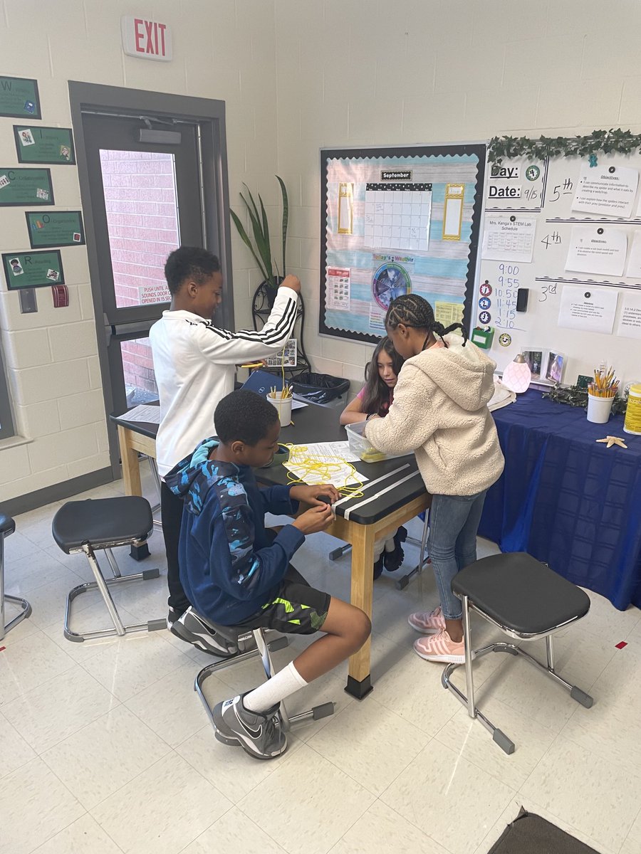 Jeff7752's tweet photo. Proud of our Gators using AVID strategies!  We are learning to collaborate and grow as learners. https://t.co/cUIkVuC97e