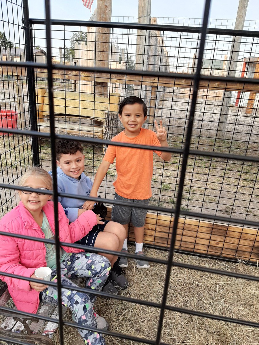 Shoemaker Elementary tweet media