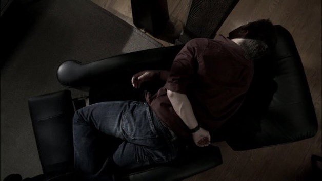 gracefuIdean's tweet photo. shhh hes sleeping https://t.co/fuFGCHEPB1