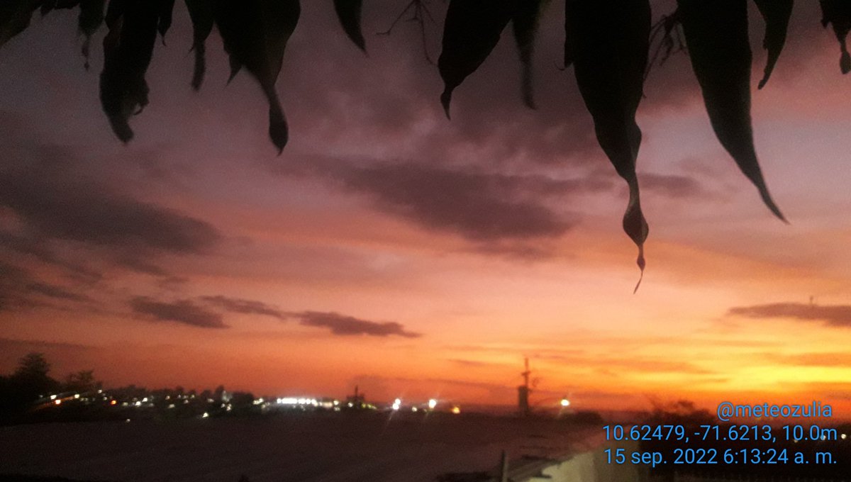 MeteoZulia's tweet photo. bonito y cálido Amanecer en #Maracaibo este #miercoles #15Sep2022
#Felizdia
#Sol #Nubes #Tormentas
#Sun #Sunrise #SunriseLovers #Clouds #CloudsLovers #Storm #StormHours #StormLovers #Picoftheday #ThePhotoHour https://t.co/dyqxGP7Q7G