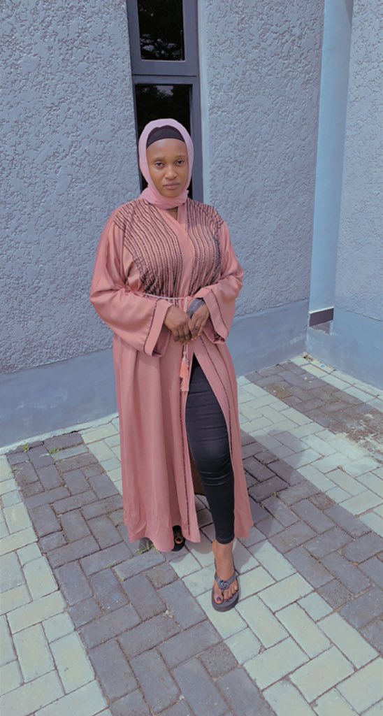 excellenceMZ's tweet photo. How do I look fam?
#badtome #phyna #TikTok #beauty #BBnaija7 #fashionhub https://t.co/5RYPGnB7L0