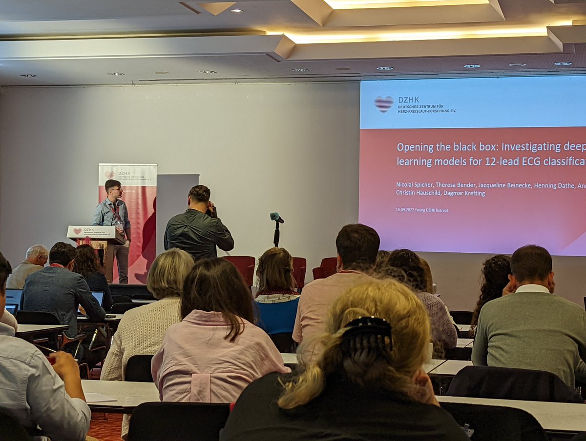 Sabine Hanß (@sabineshanss) on Twitter photo Nicolai Spicher von <a href="/MI_UMG/">Institut f. Medizinische Informatik, priv. Account</a> beim <a href="/dzhk_germany/">DZHK Germany</a> Highlights vom Young DZHK Retreat! Nicolai Spicher von <a href="/MI_UMG/">Institut f. Medizinische Informatik, priv. Account</a> beim <a href="/dzhk_germany/">DZHK Germany</a> Highlights vom Young DZHK Retreat!