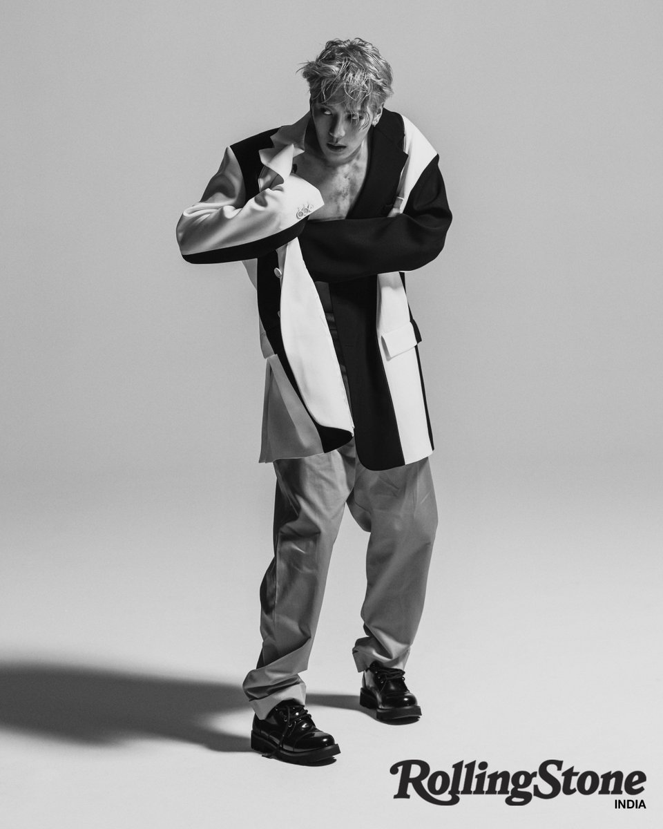 RollingStoneIN's tweet photo. .@JacksonWang852's schedule is jam-packed and he’s constantly on the move – there isn’t a moment in his day to waste. In #TheRollingStoneInterview, the 'unstoppable' pop megastar outlines why he isn’t going to slow down any time soon: https://t.co/0yAE7to3Wm

#JacksonWangxRSIndia https://t.co/C52DUqzzt4