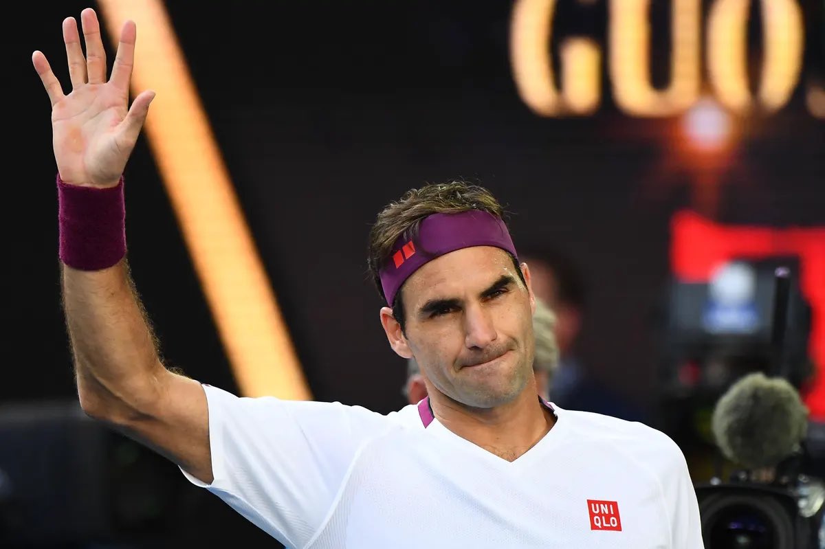THugotom's tweet photo. Roger Federer vient d’annoncer qu’il prendra sa retraite après la Laver Cup. On l’imaginait toutes et tous mais on ne voulait pas y croire. Merci pour tout Roger ! 🙏🏼🇨🇭🎾👑 https://t.co/UZgecty6gd