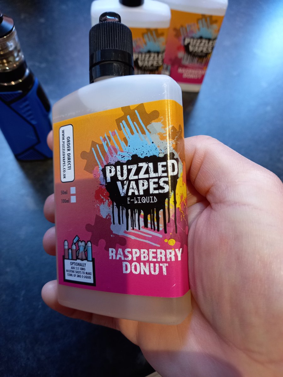 Vaping40watts's tweet photo. Bang on the nose for flavour right now from @PuzzledVapes so whoever is making the concentrate for this needs a big thank you it's amazing and when I say amazing I mean it.   I'm not adding any extra Raspberry flavour like I usually would #eliquid #ecig #vaping #ukeliquid #vape https://t.co/ssbxa4U1Z7